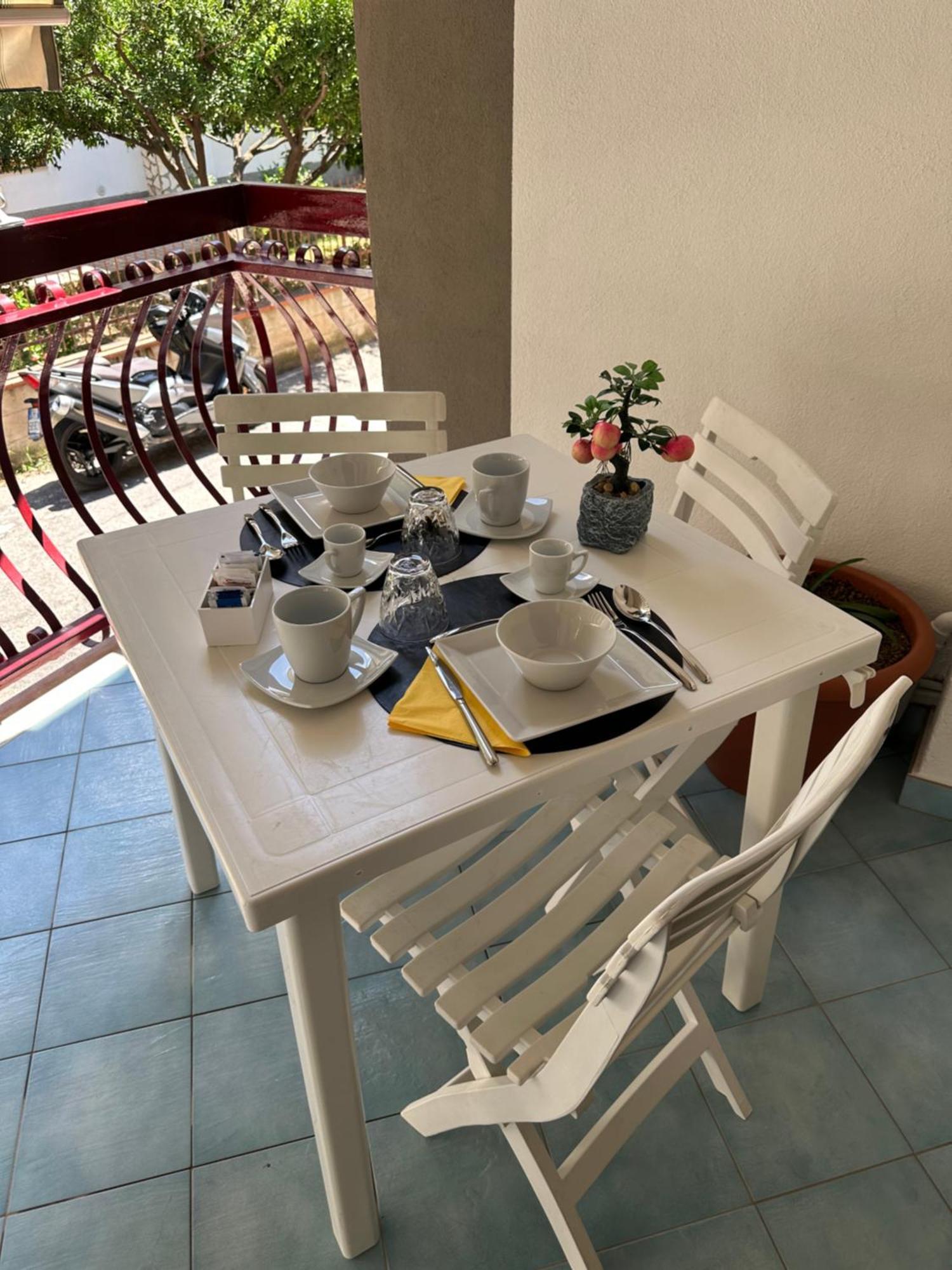 Bnb Nuova Vita Паола Екстериор снимка