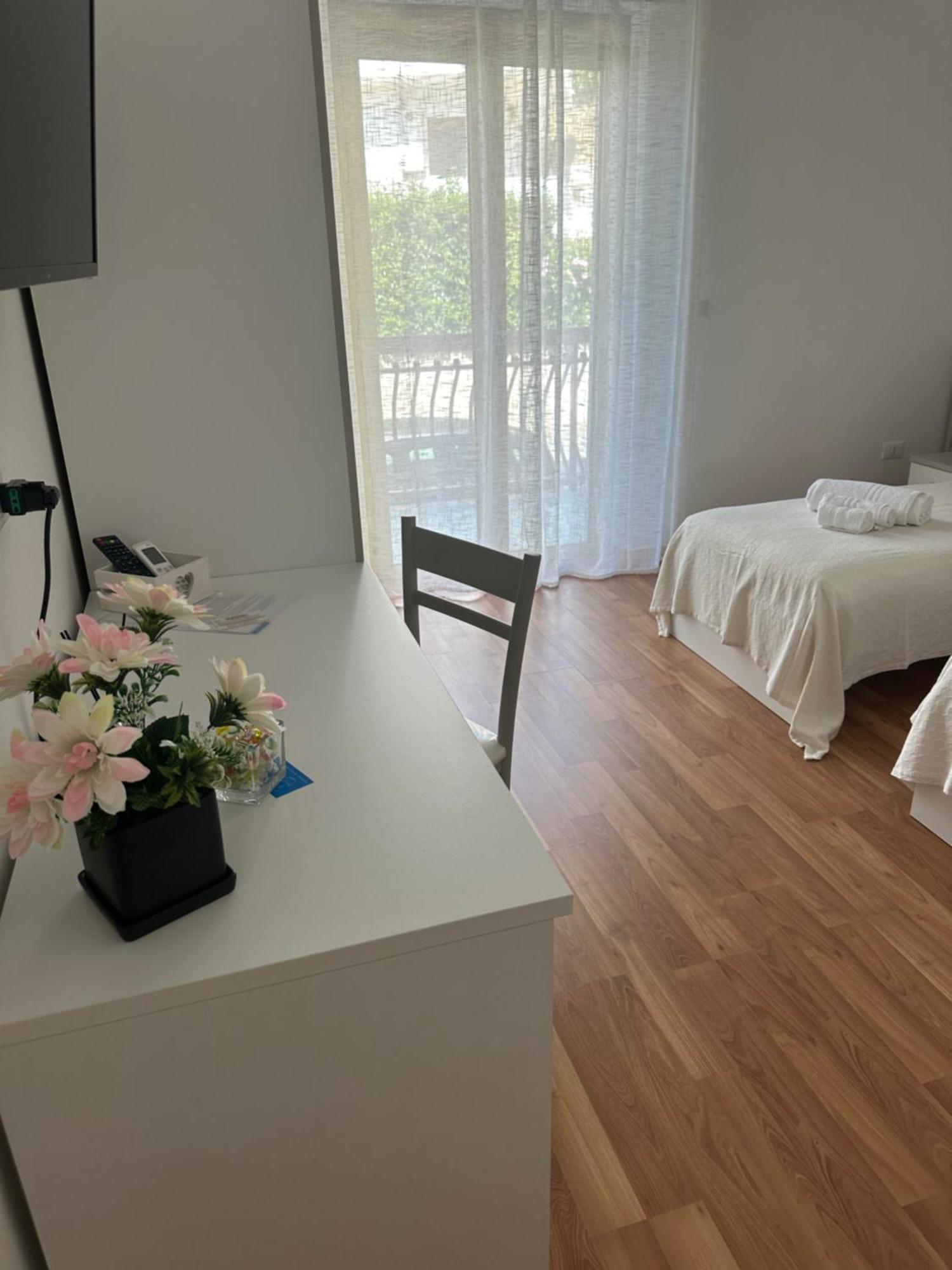 Bnb Nuova Vita Паола Екстериор снимка