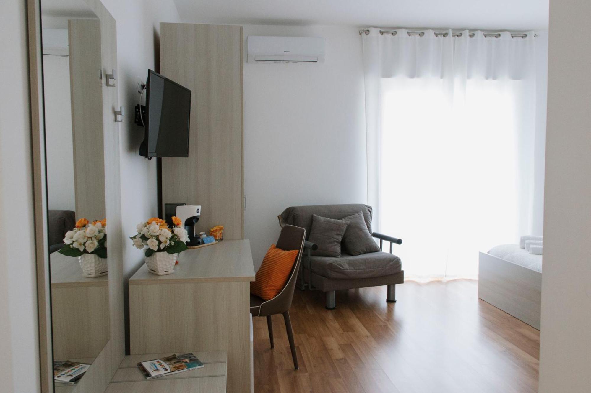 Bnb Nuova Vita Паола Екстериор снимка