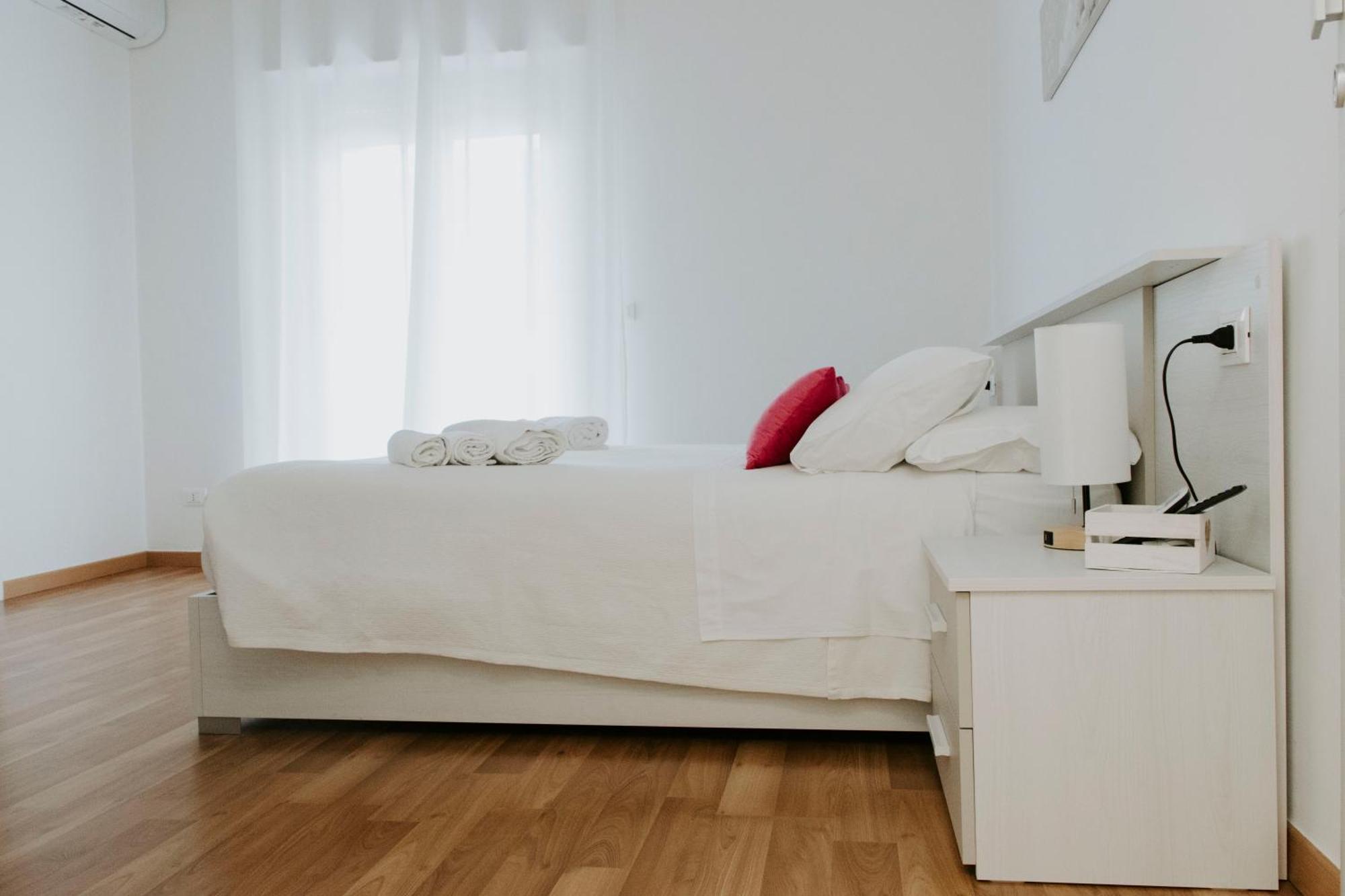 Bnb Nuova Vita Паола Екстериор снимка